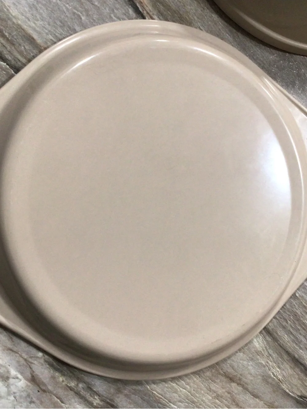 Vintage Anchor Hocking Microware Bundt Cake Pan Lid Beige USA PM459 PM480